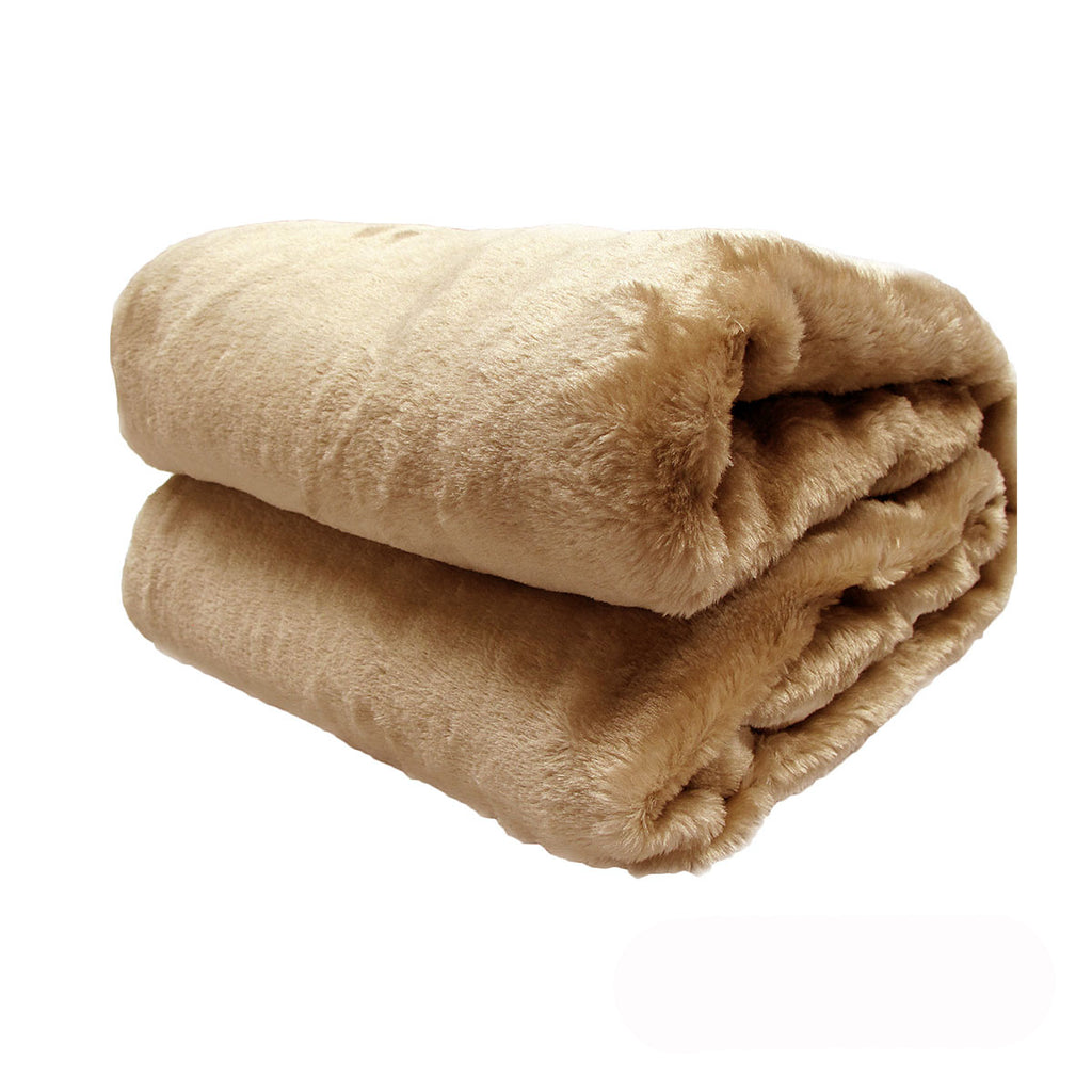 Canine Faux Fur Throw Rug 127 x 152 cm Labrador