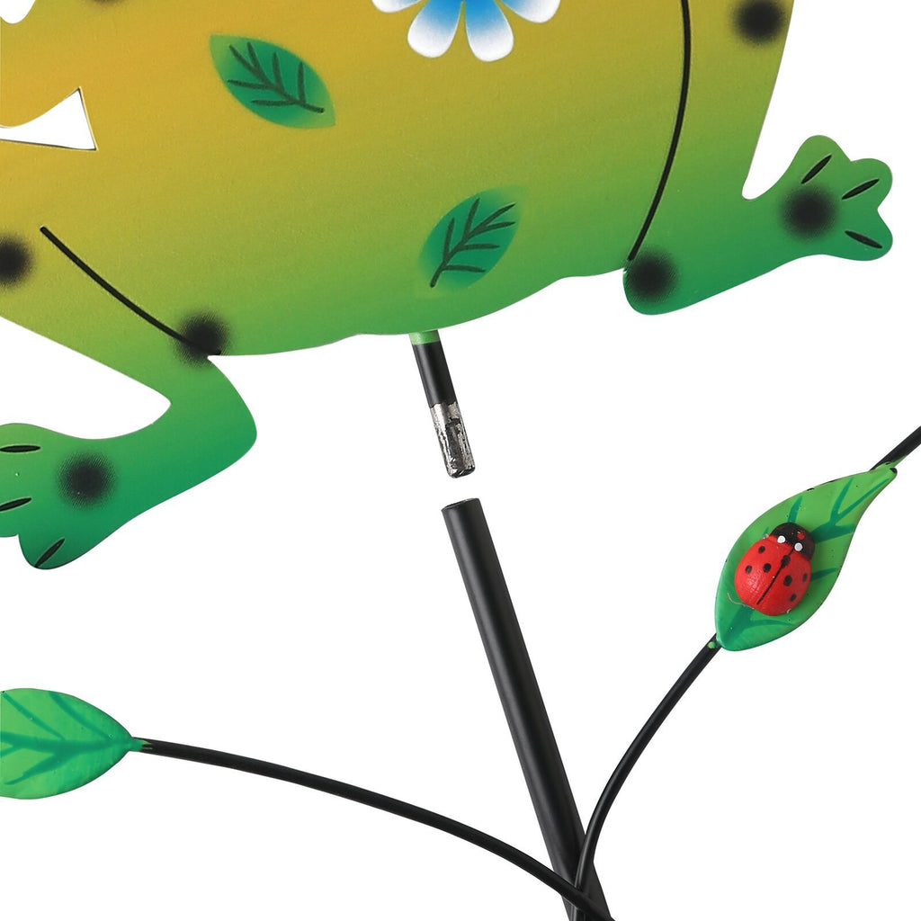 Green Frog Pattern Charming Metal Garden Stakes | Welcome Yard & Lawn Decor